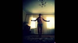 Танец ,,это Show Girl" не судите строго Танец ,,это Show Girl" не судите строго