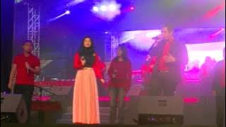 Please Be Careful With Heart  - Jamilah & Singing Shop