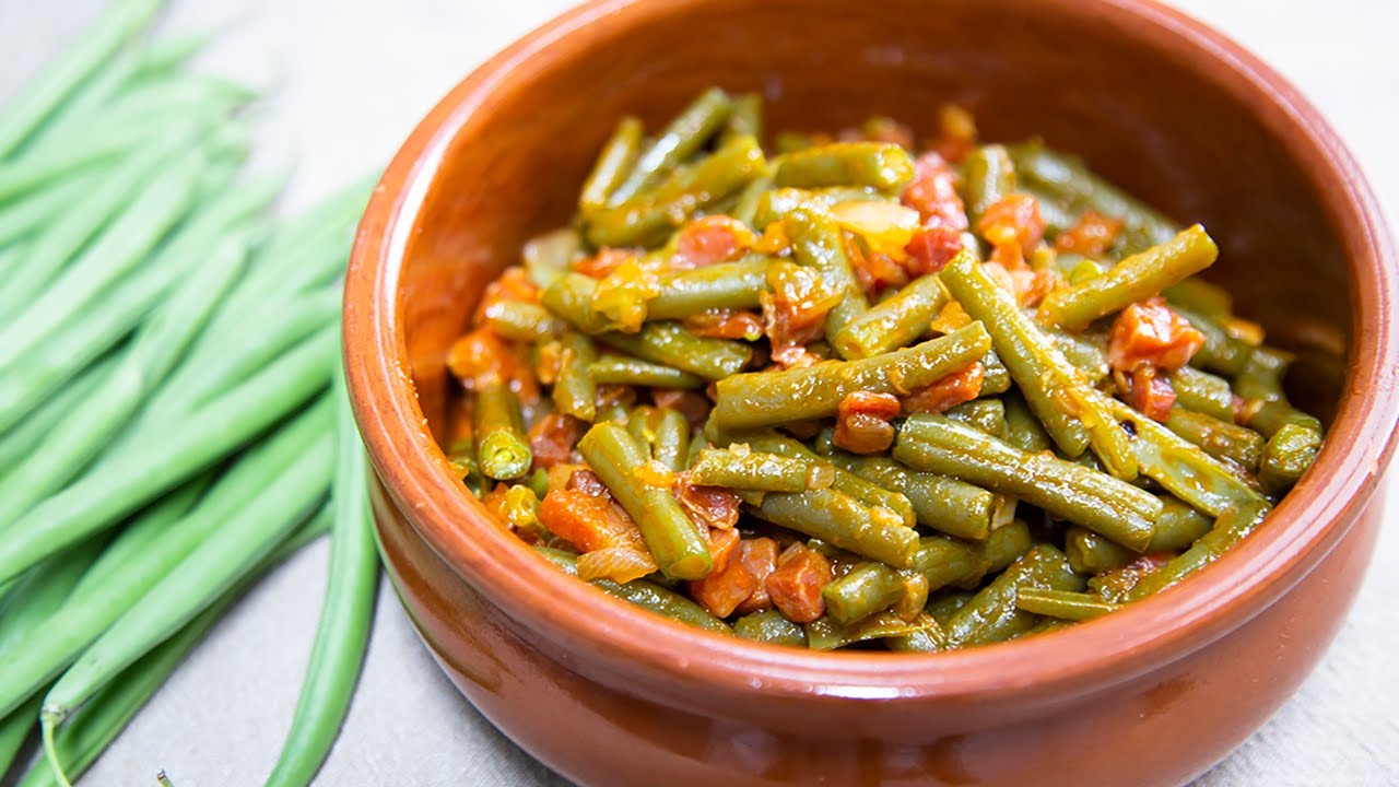 Judías verdes salteadas con jamón y ajo - ¡Sabrosas y rapidísimas!