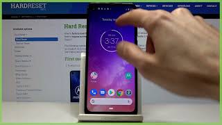 MOTOROLA One Vision – How to Take a Screenshot screenshot 1