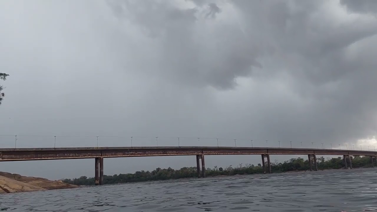 Tormenta en el Río Caura