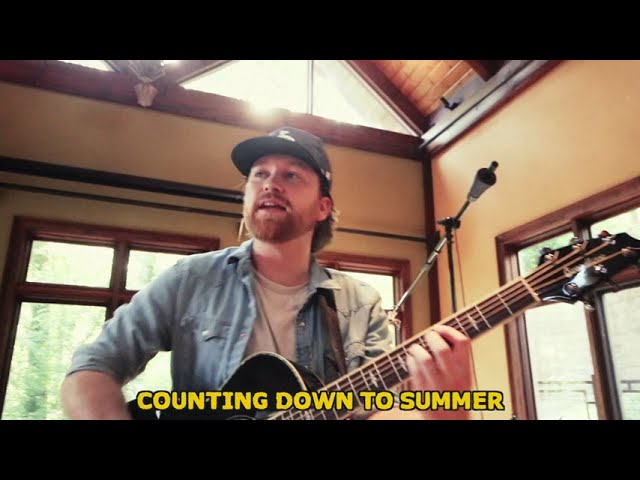 在 YouTube 上观看 Kyle Clark - Hope It's Hot Out (Acoustic)