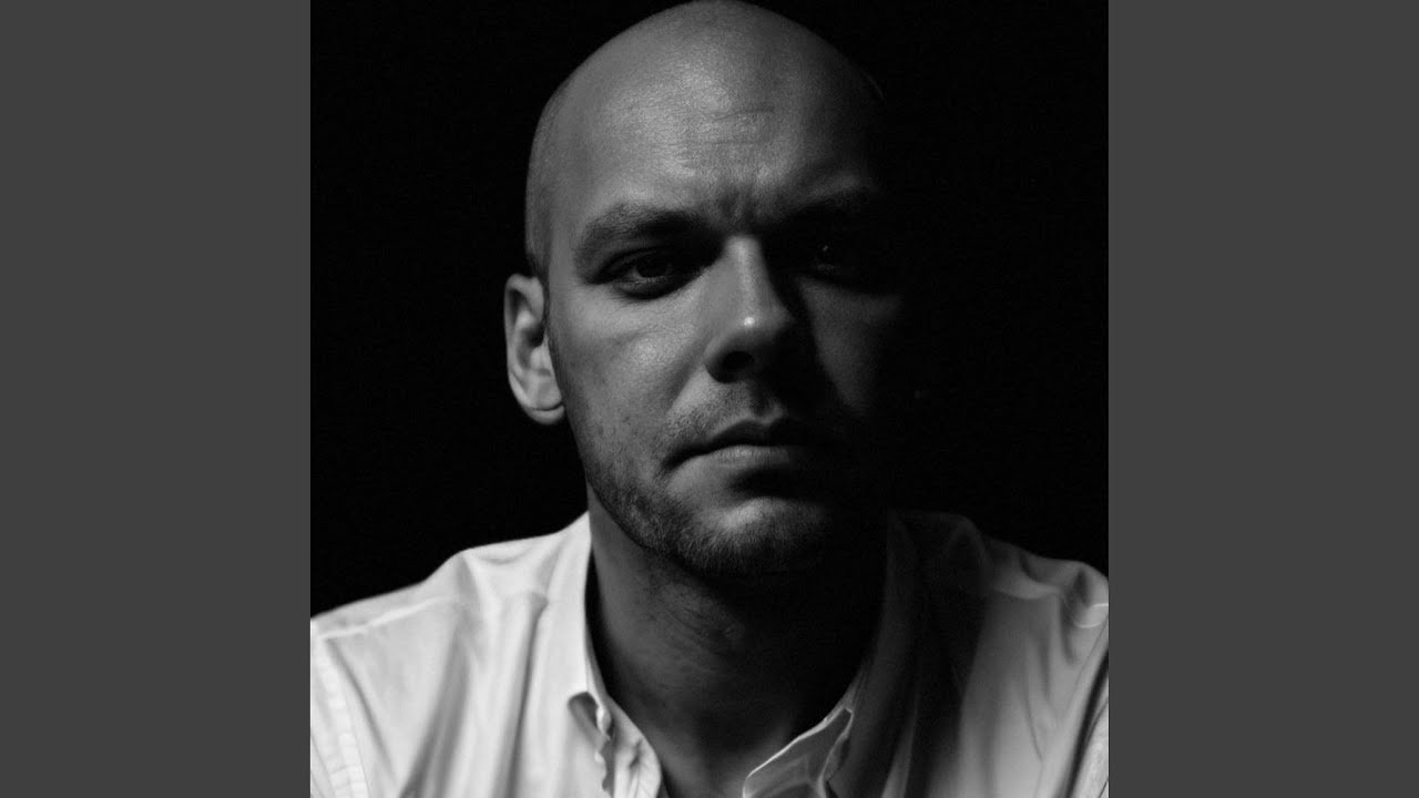 За завісою часу