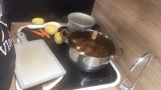 картинка: Заешко задушено със зеленчуци(яхния).