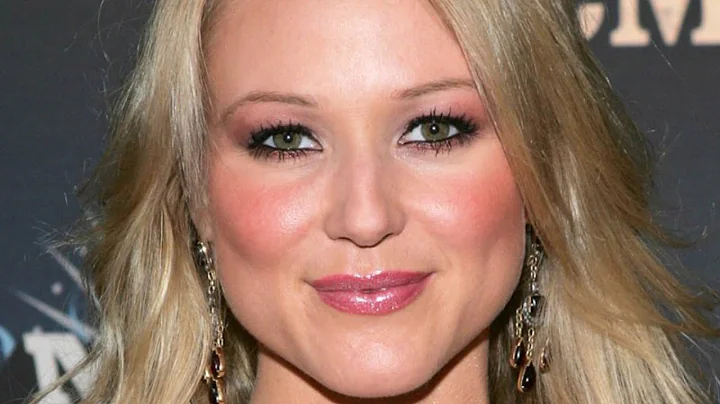 Jewel Has Completely Faded And Here's Why
