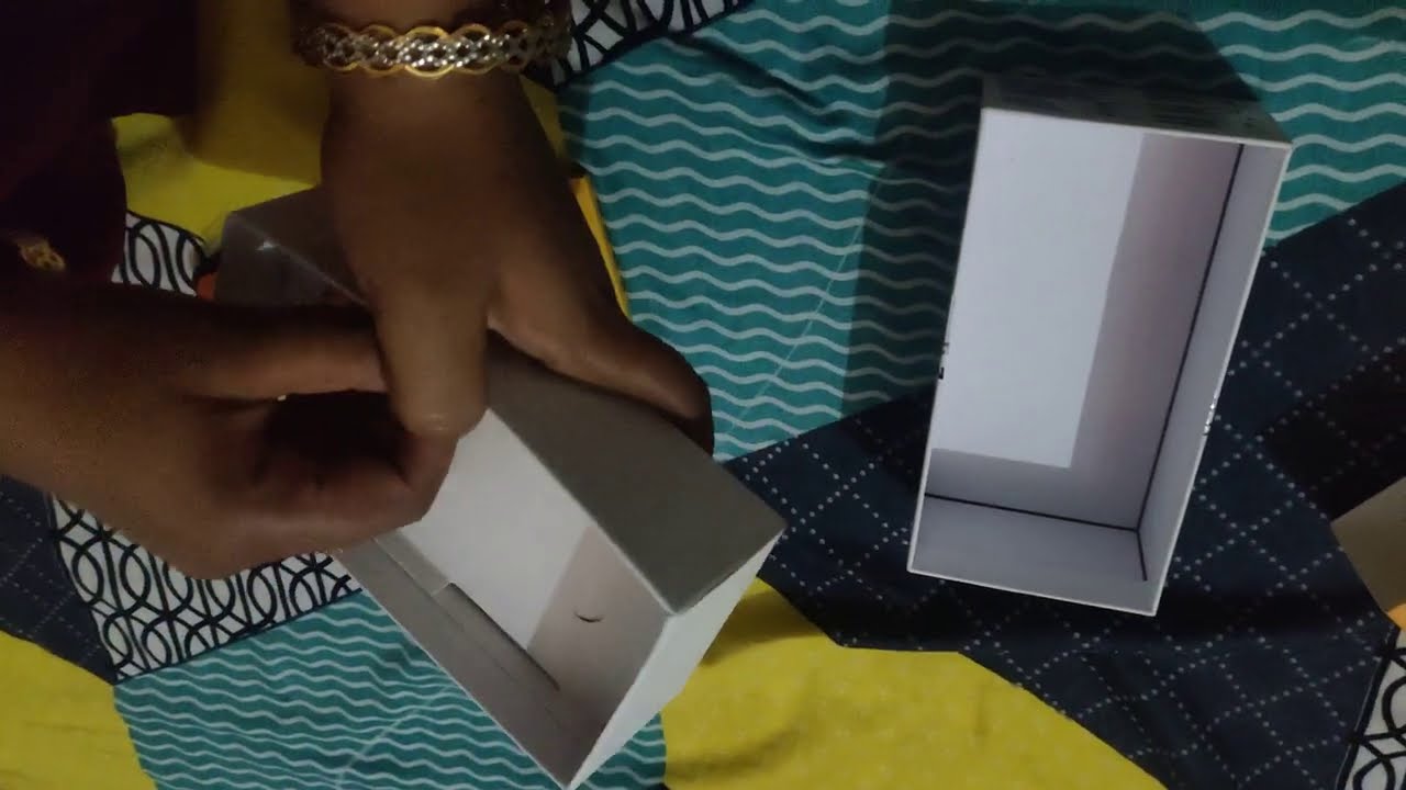 Gionee Max Unboxing (Black, 32 GB)  (2 GB RAM)