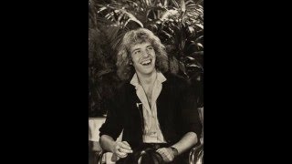 Watch Peter Frampton Alright video