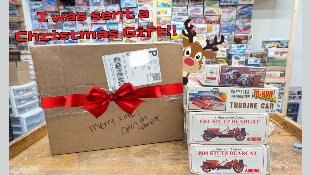 Смотрите!! Мне прислали рождественский подарок по почте!!