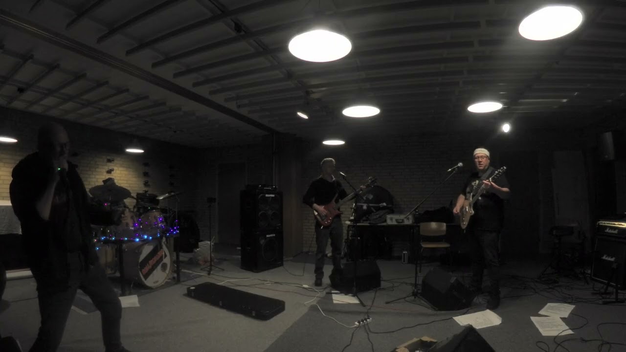 Ballbreaker   Live wire 4k