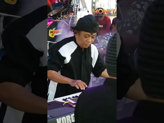 Moneta u0026 Kholis Kbrd in actions #shorts #live #music #indonesia #musician #dangdut #viral class=