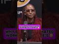 #EbonyRiley is more than just a model… she also worked at Claire’s, RadioShack & Sprint 😂