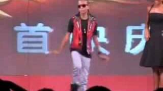 Jaden Smith Dances To Beat It