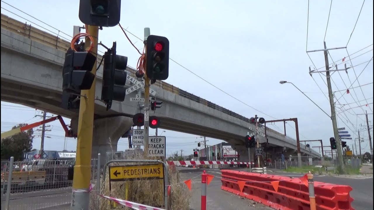 Centre Rd Level Crossing, Clayton (Before & After Upgrade)
