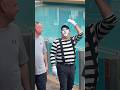 Didn’t see him coming 😂 Tom mime Seaworld #seaworldmime #comedy #funnyvideos #seaworld