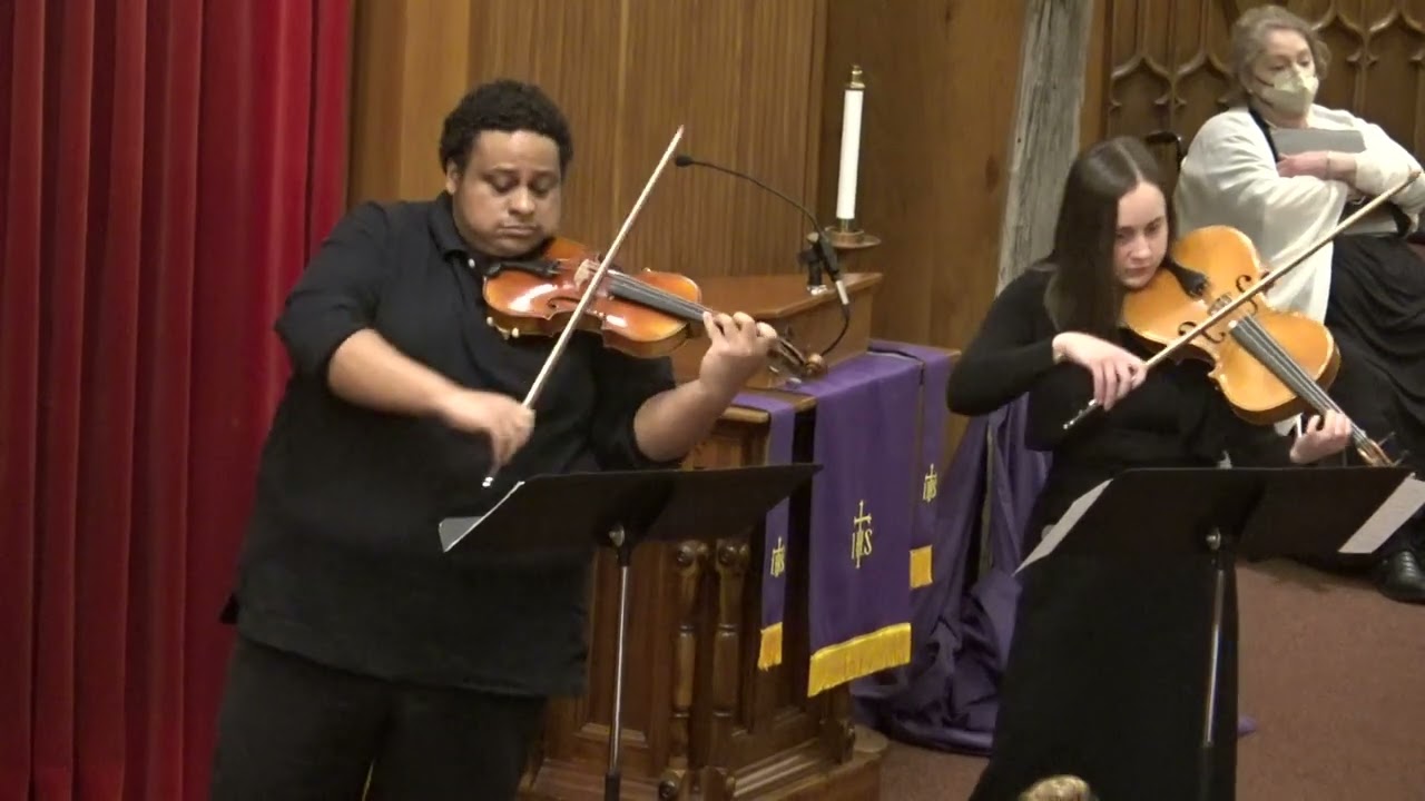 Umpqua Chamber Orchestra performs Dr. Jason Heald's "Concerto Grosso" in Roseburg, OR. 3/5/2024  010