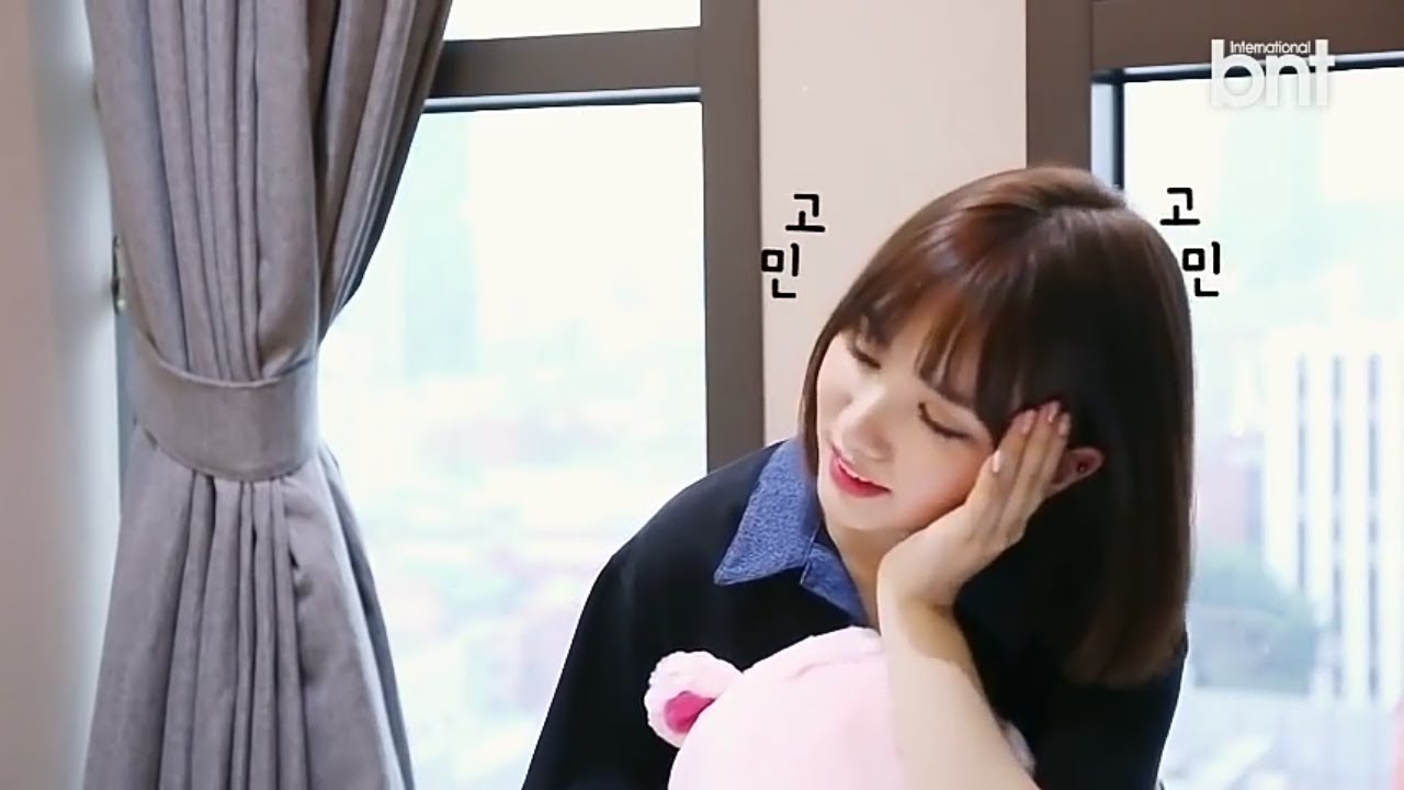 Clumsy GFRIEND's Eunha