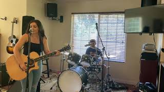 Download Lagu Sweet Child O'Mine by Guns N Roses (Sheryl Crow Influence Cover) MP3