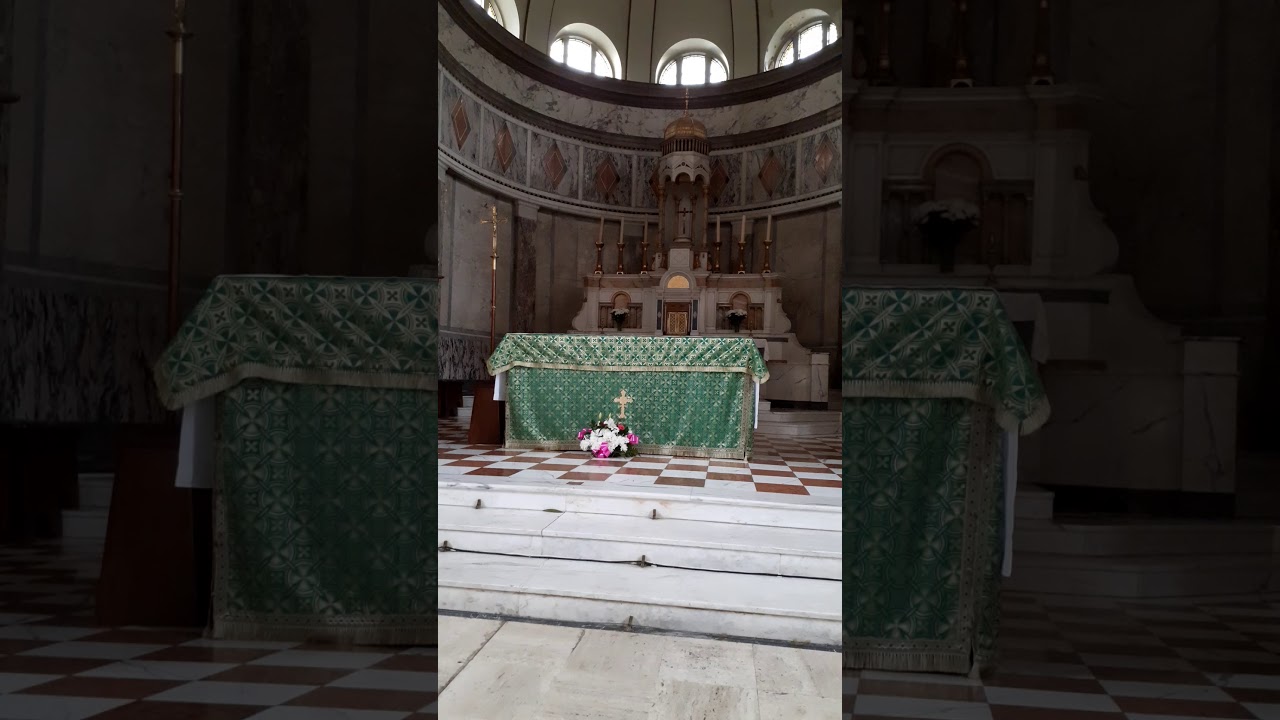 THE LORD IS COMPASSION AND LOVE...  PSALM 102  ..WITH LYRICS