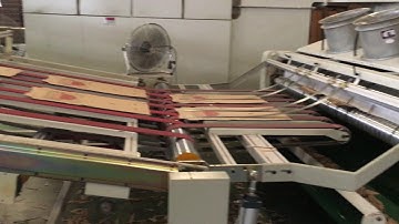 Automatic vibrating waste cleaning and counting paper stacker, automatically by the control system