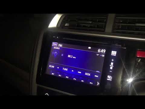 Vídeo: Com puc activar el Bluetooth al meu Honda?