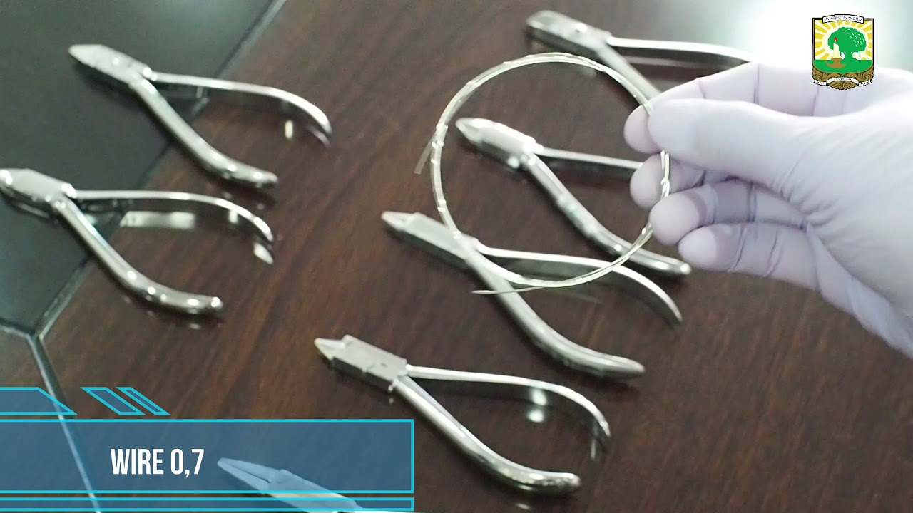 Blok 1 FKG UNAND: manipulasi kawat ortodonti segi empat