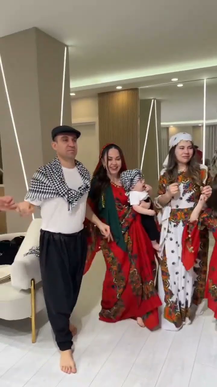 Beraber bir halaya çektik canlarım ?❤️