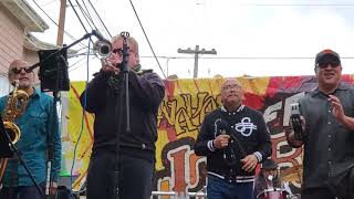 Left 2 Write Band  SF Carnaval   5 26 19