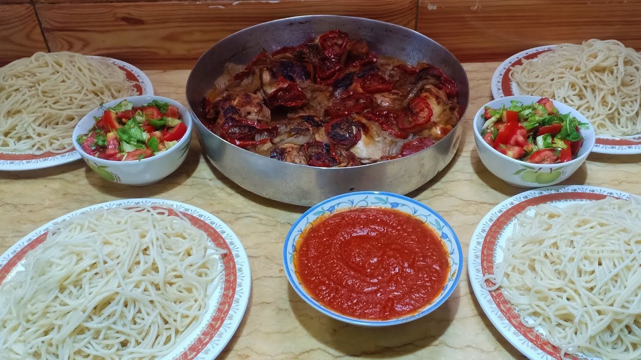 صينيه فراخ بالبصل والطماطم والطعم تحفه