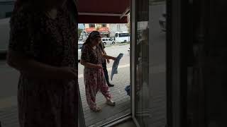 büyüklerimizin ellerinden öperim