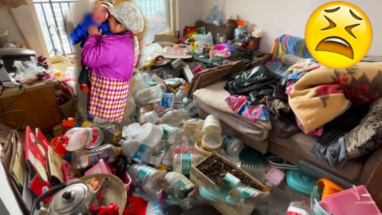 😱Old People Love To Pick Up Trash, There Is Too Much Oil And Dirt🤢For The Health Of Children