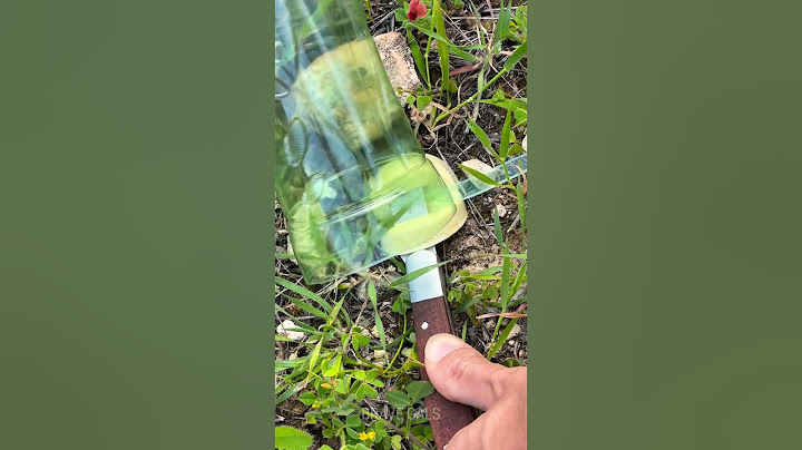 This girl knows great hacks! 👍🏻 #shorts #survival #outdoors #bushcraft