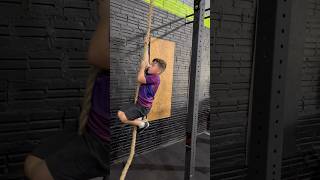 Rope Climb desbloqueado nos kids 🔥 #crossfit #crosstraining #viral #shorts