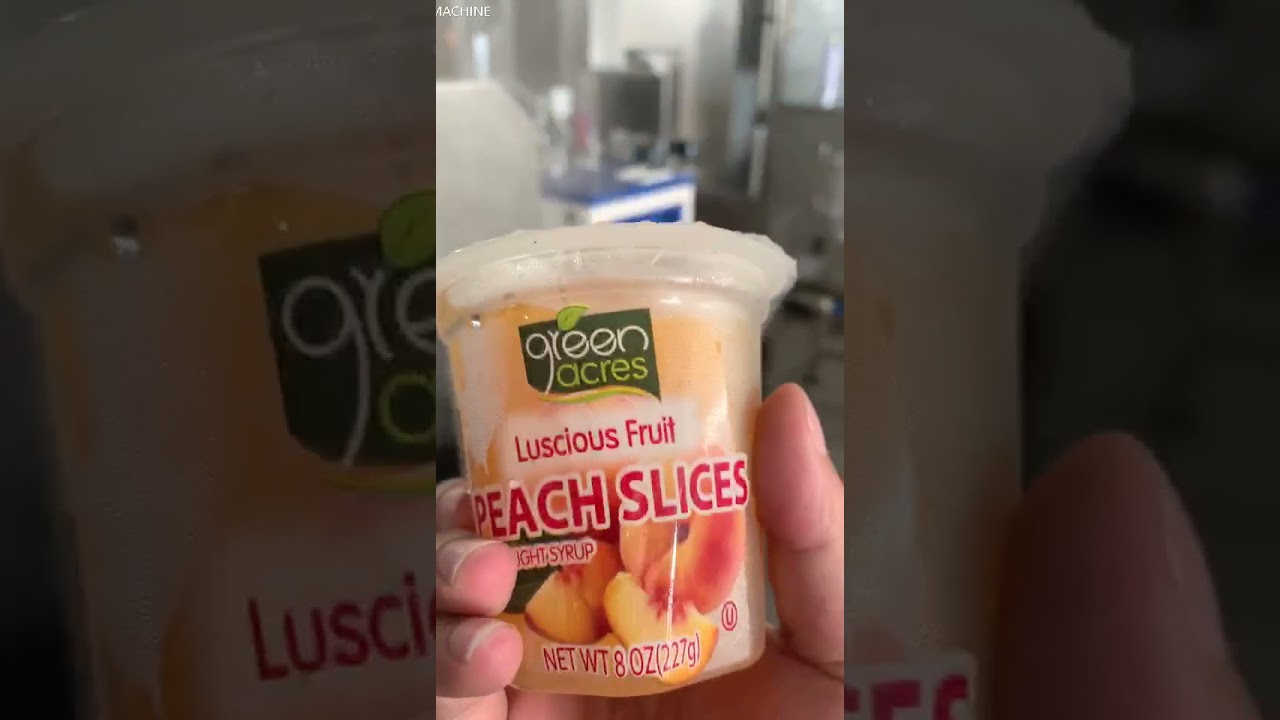 Sleeve labeling machine