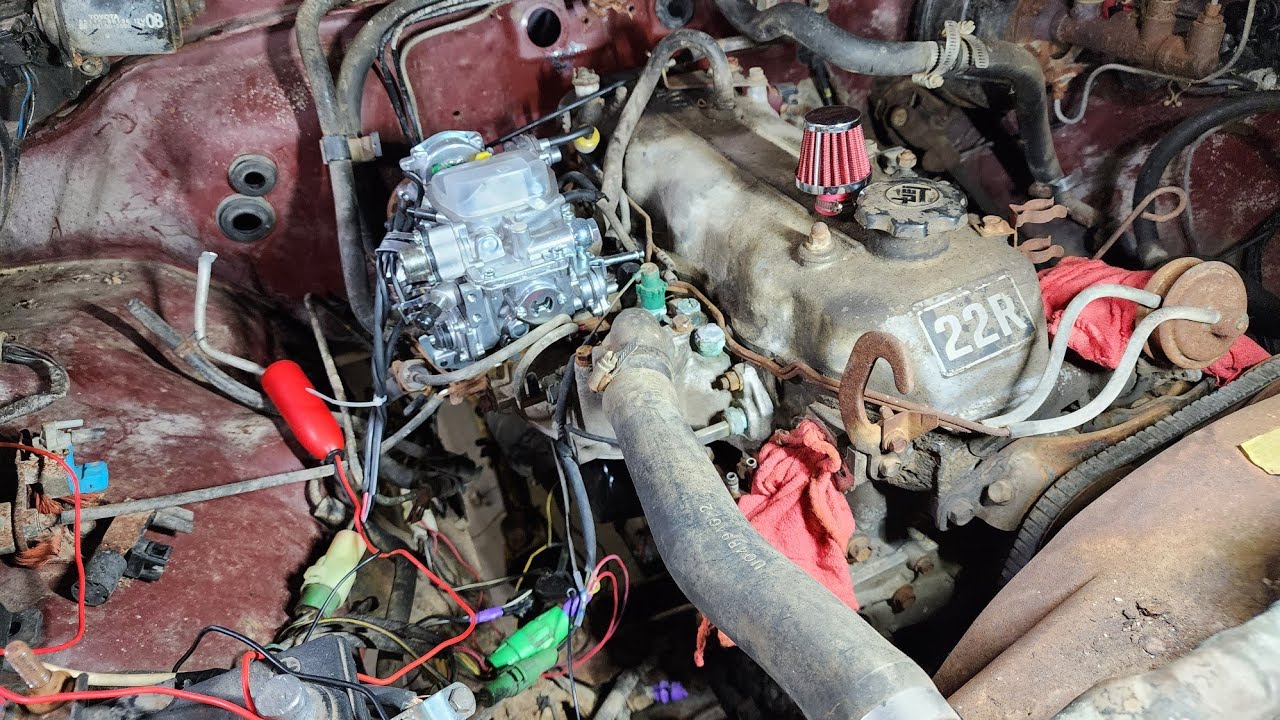 1984 Toyota Pickup Project. Egr & vacuum line delete. New carburetor