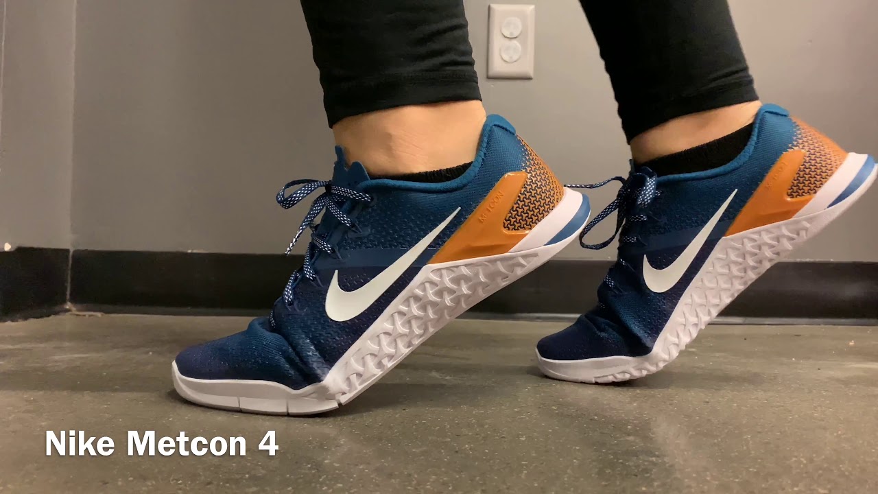 nike metcon on feet