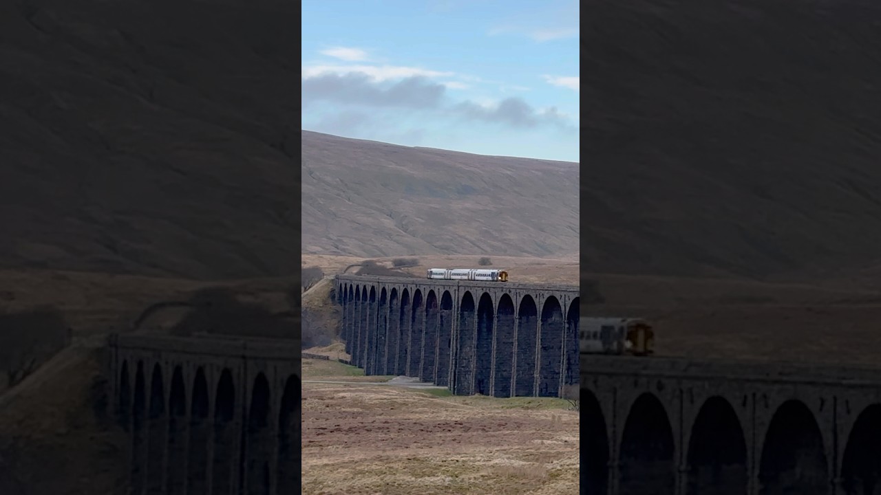 Northern Class 158 over Ribblehead Viaduct 