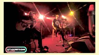 Dane Creek + Jar of Flies - “Confusion” - Layne Staley Tribute Acoustic Night 8/19/22 Madame Lou’s
From the Layne Staley Tribute Acoustic night held at Madame Lou’s inside the Crocodile 8/19/22. Dane Creek + Jar of Flies perform Confusion off of AiC’s Facelift album released in 1990.
2022 marked 20 years since the world lost Layne Staley. Seattle’s Jar of Flies Tribute Band and Nehi Stripes Seattle are committed to continuing to bring those of you who can’t attend, footage, photos and commentary from each and every tribute.
Filmed by Kurt Clark of Nehi Stripes Seattle
nehistripes.com
#nehistripesseattle #jarofflies #danecreek Dane Creek + Jar of Flies - “Confusion” - Layne Staley Tribute Acoustic Night 8/19/22 Madame Lou’s