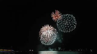 Canada day fireworks at harbourfront centre. the show was simply
amazing. centre is located along lakeshore boulevard and they had a
little food...