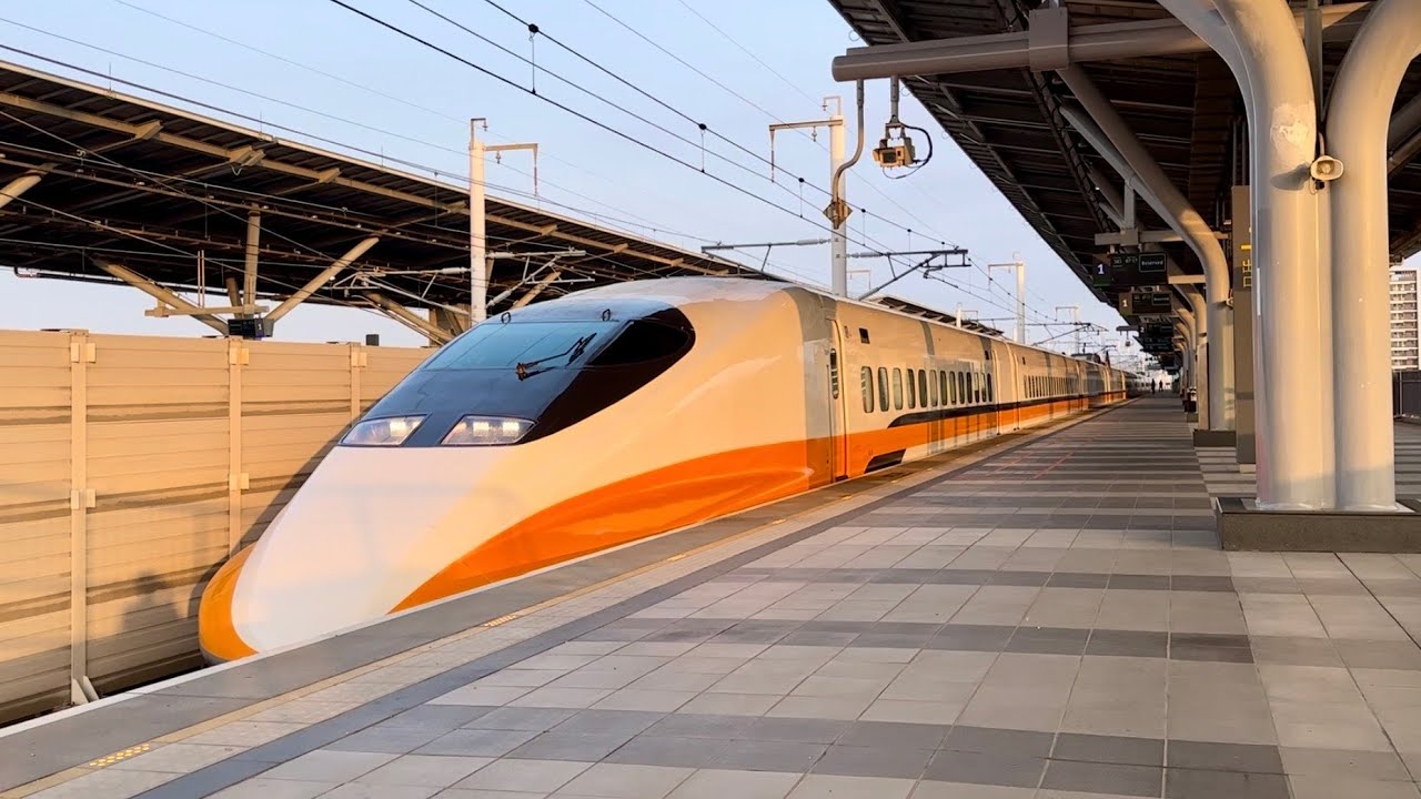 【亮晶晶的高鐵】台灣高鐵 583次 700T 台南離站 - YouTube