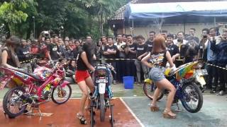 SEXY DANCER YAMAHA VIXION
