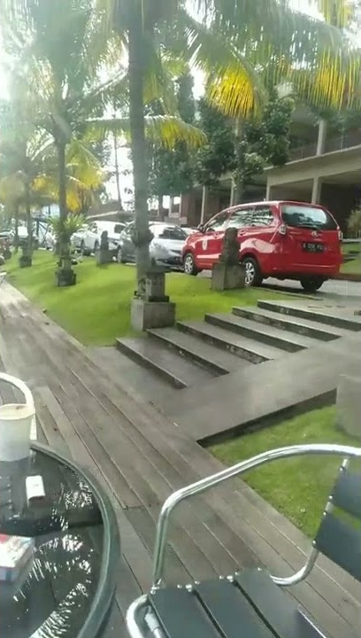 sebelum kau bosan