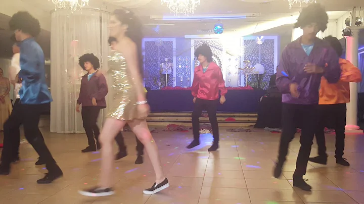 Baile sorpresa Jennifer andres