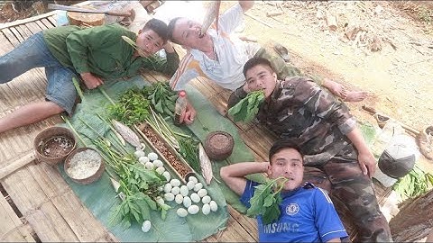 Lá rừng luộc chấm muối ớt | Nhịp Sống Tây Bắc