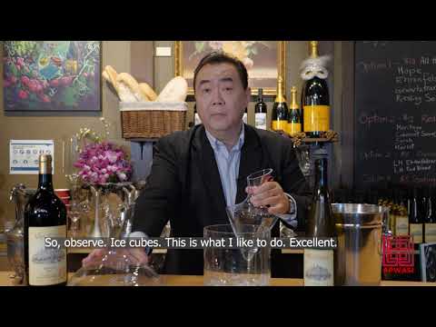 Video: Kun je witte wijn in een karaf doen?