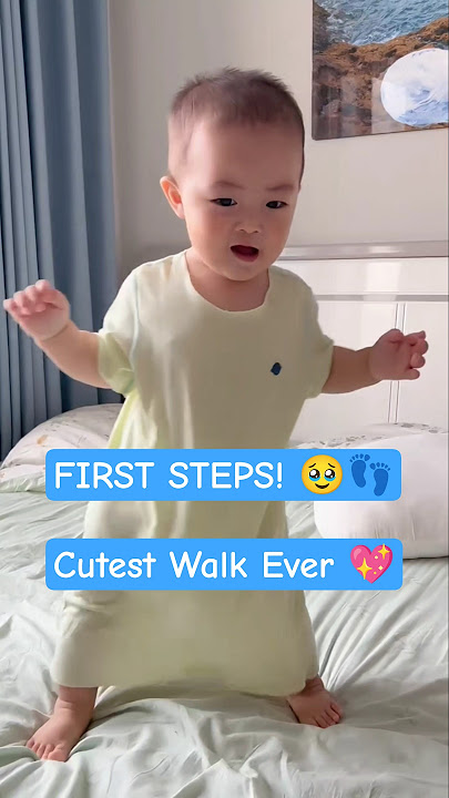 Langkah Pertama Bayi 👣 | Jalan Goyang Terlucu yang Pernah Ada 😍 #CelanaPendek #LangkahBayi