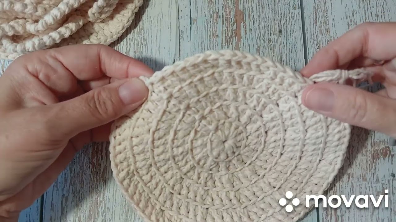 Сумочка Роза. Летняя. Очень легко. #crochet #сумкакрючком #handmade #сумкадлятелефона 