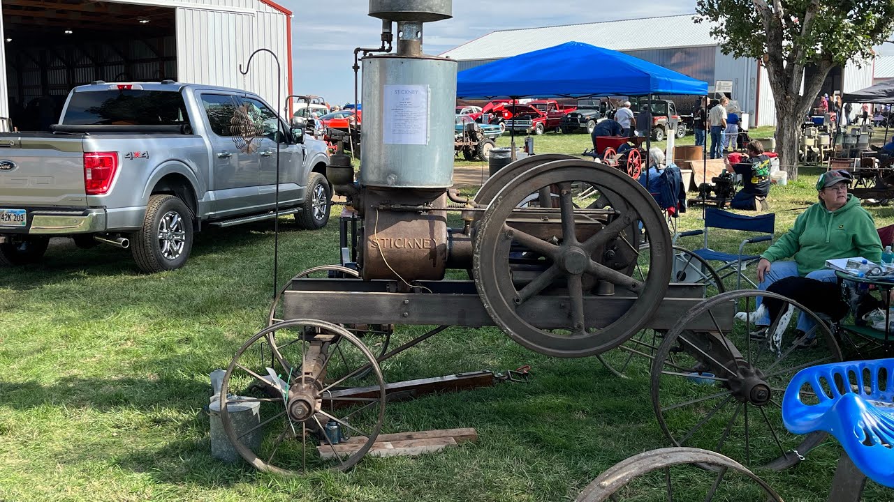 Menno SD threshing show Stickney’s, Fairbanks Morse, Galloway, Case