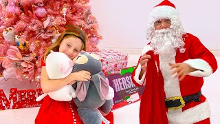 Nastya Wants To Catch Santa Claus