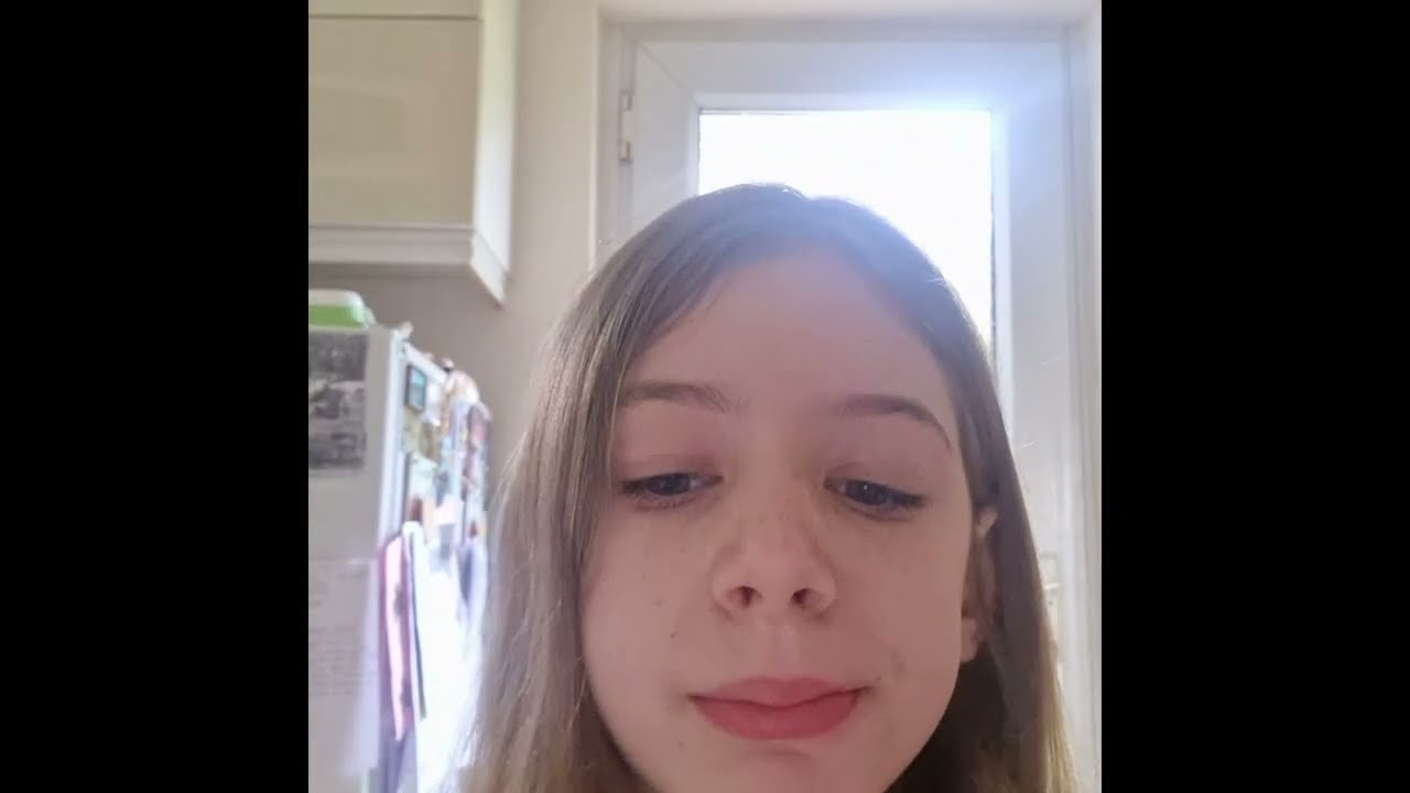 Candy Mini Sweet Hamper Taste Test 🍬 Giant Jelly Beans, Jawbreakers & EXTREME Sour Sweets!