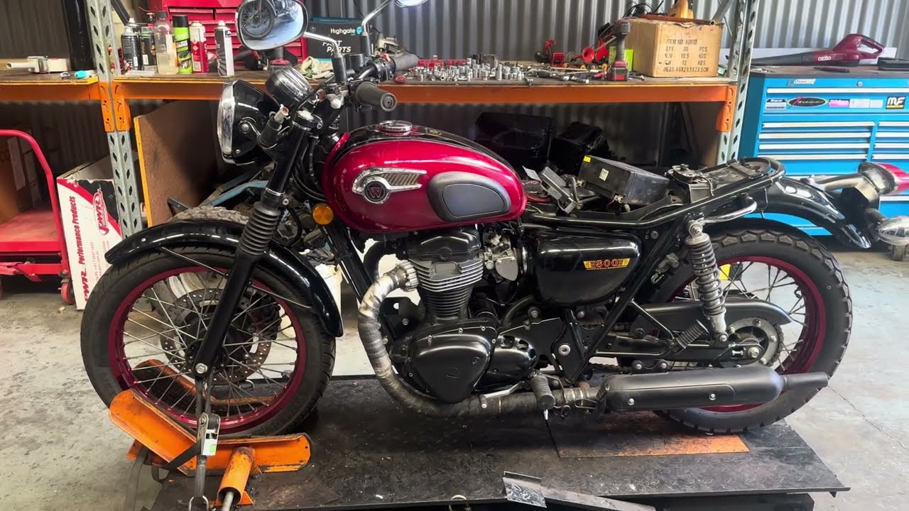 Kawasaki W800 EJ800 2013 test run for parts dismantle salvage 